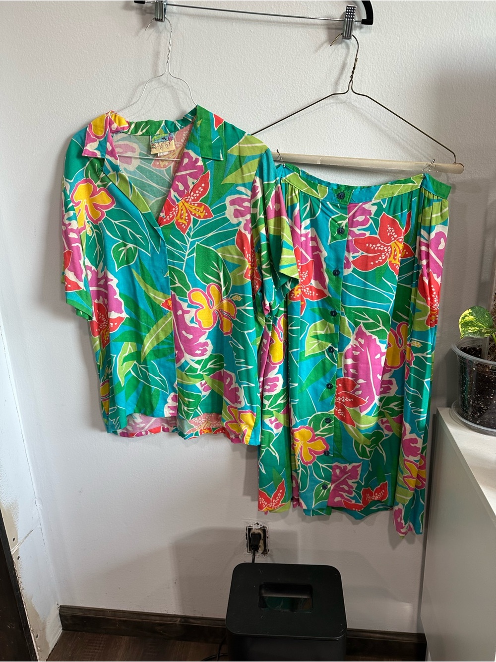 Vintage CheryTeigs Tropical Hawaiian 2-piece Skirt Set Teal Floral Button Front